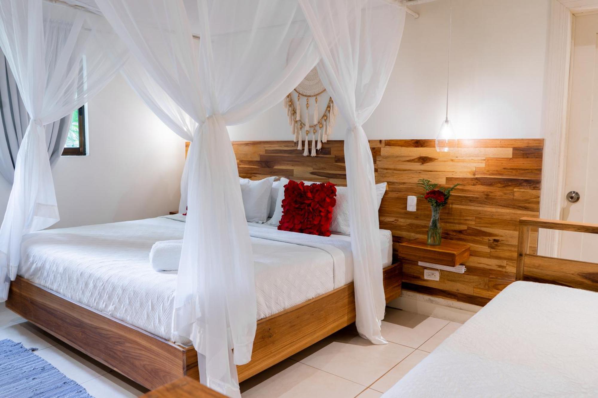 Banana Beach Bungalows Playa Santa Teresa  Екстериор снимка
