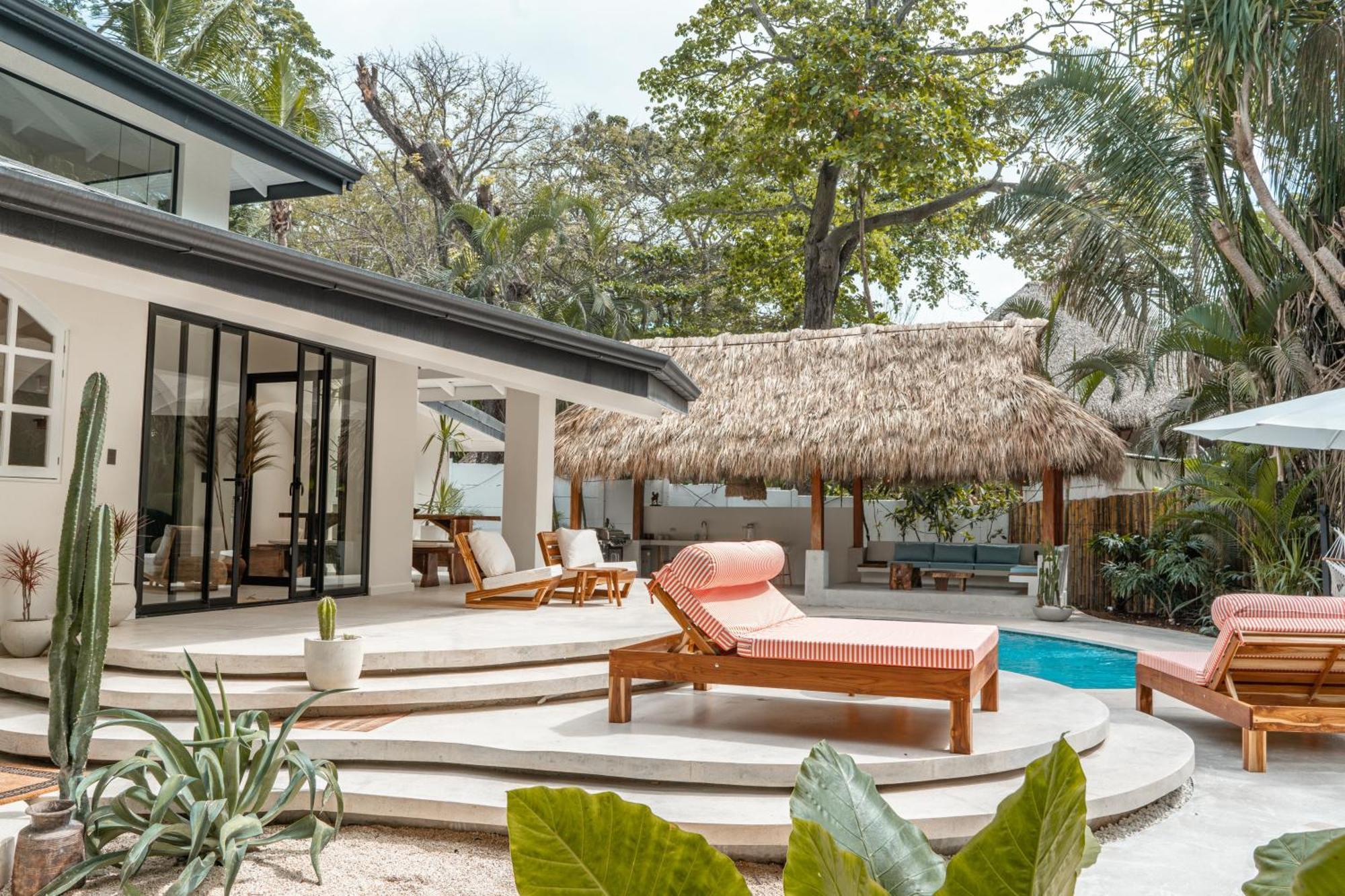 Banana Beach Bungalows Playa Santa Teresa  Стая снимка